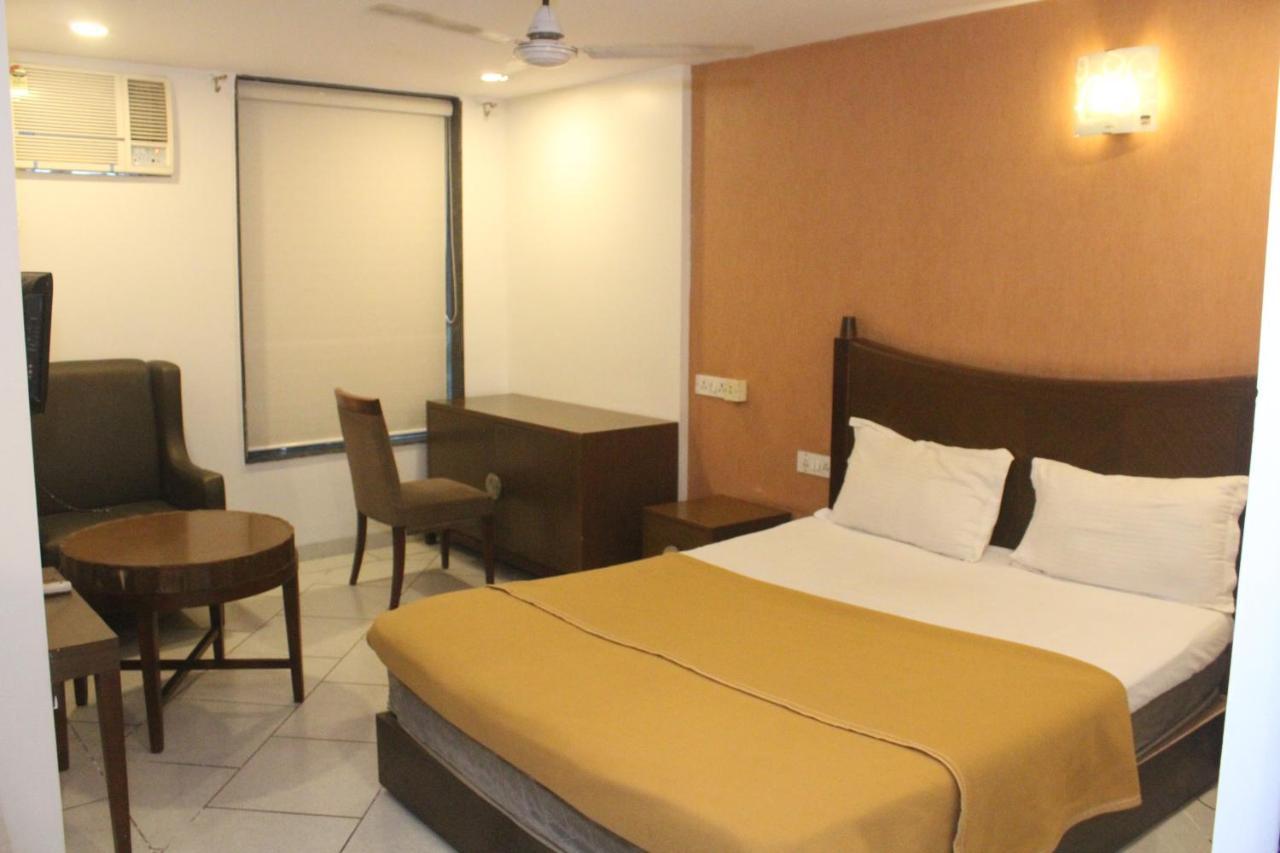 Hotel Western Court Boisar Zewnętrze zdjęcie