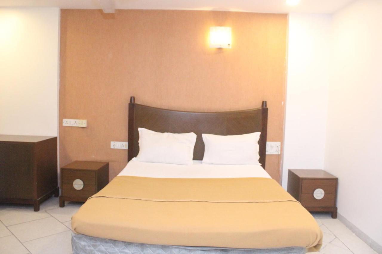 Hotel Western Court Boisar Zewnętrze zdjęcie