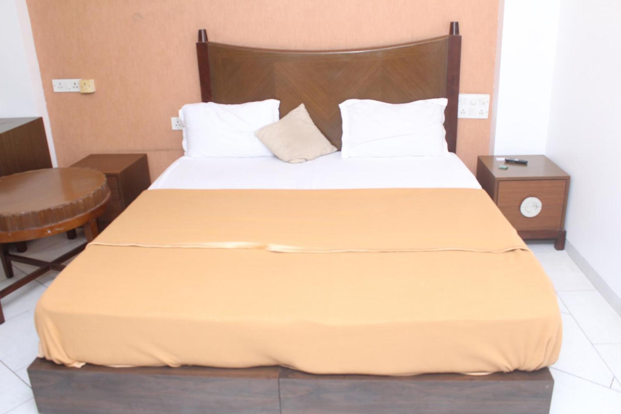 Hotel Western Court Boisar Zewnętrze zdjęcie